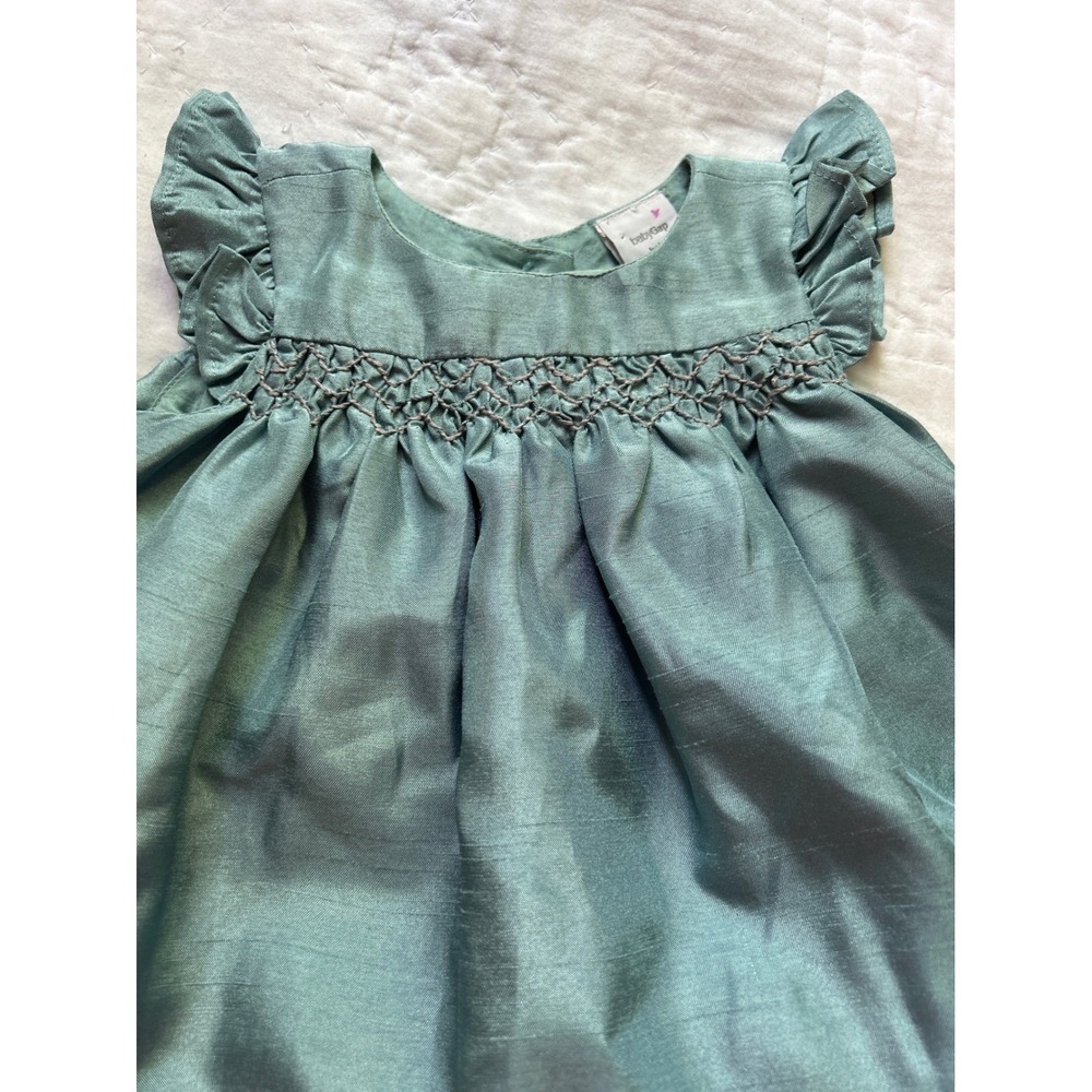babyGap Sage‎ Green Smocked Ruffle Dress 3-6 Months Shimmer Special Occasion - Picture 2 of 7